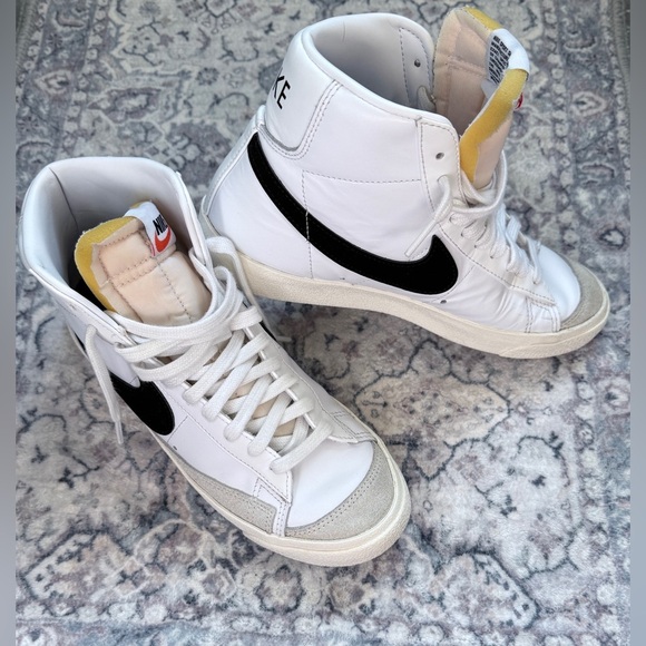 Nike Blazer Mid ’77 Vintage White/Black High Top Sneakers Unisex Men’s 8.5 / - Picture 5 of 9